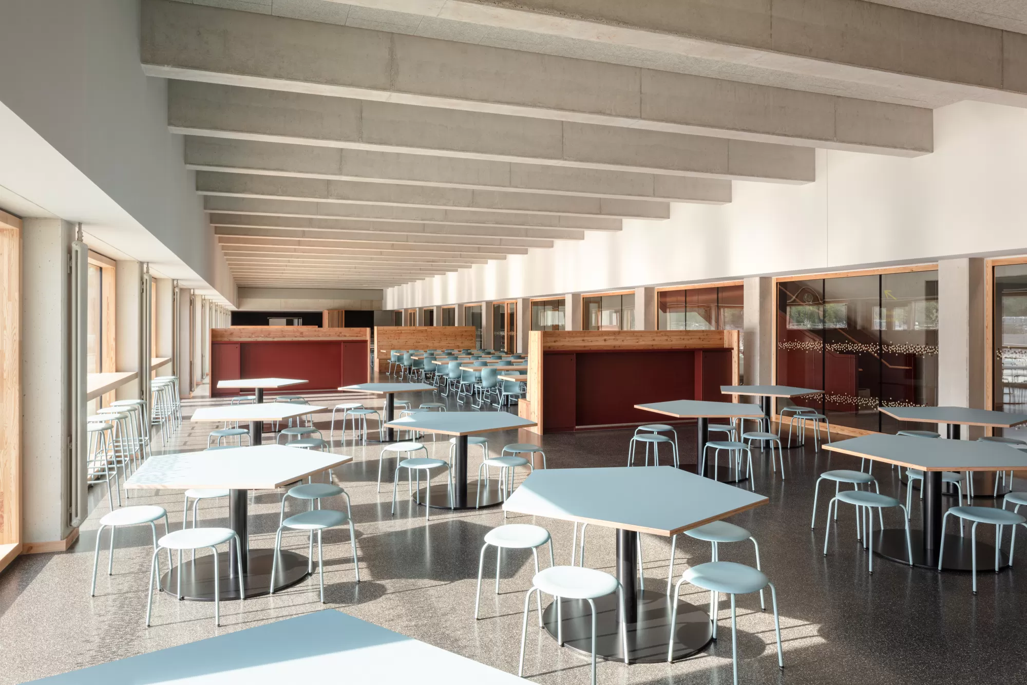 FLÖTOTTO - Školní architektura v proměnách: Gymnázium Langenhagen, Německo.