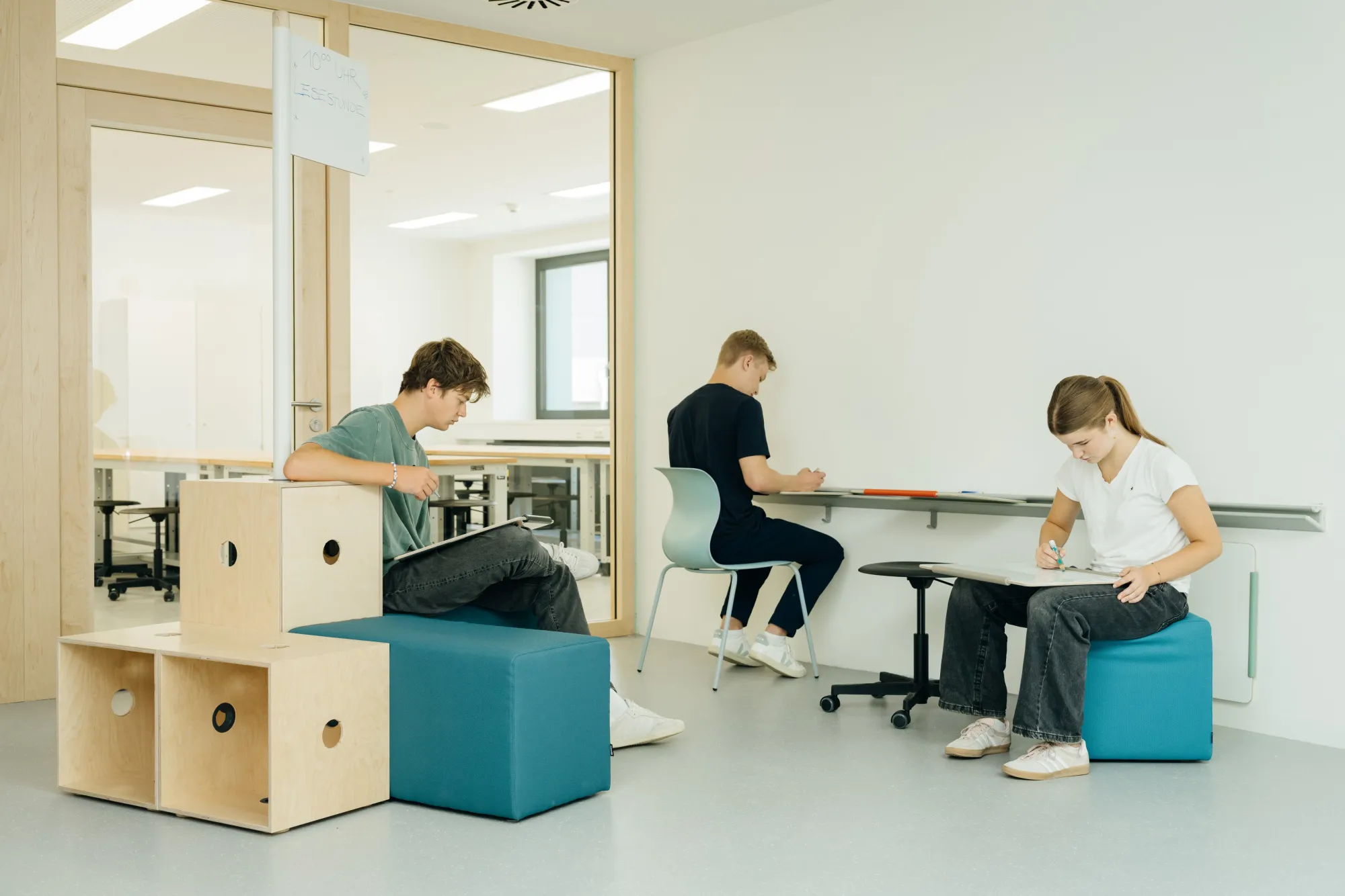 FLÖTOTTO - Education