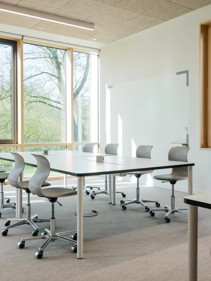 FLÖTOTTO - FLEX TABLE Conference